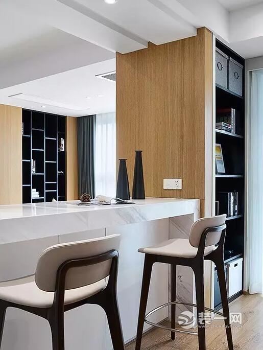 100平米现代台式装修效果图 极简气质两居室设计案例
